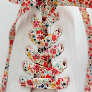 リバティフローラルレース