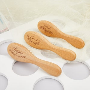 Brosse à cheveux personnalisée pour nouveau-né, cadeau de baby shower, brosse à cheveux en bois avec nom personnalisé, souvenir pour bébé fille garçon, cadeau de bain écologique pour bébé image 3