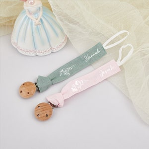 Attache-suce en tissu avec fleur de naissance, attache-suce personnalisée pour bébé, attache-tétine, cadeau pour une baby shower, cadeaux pour bébé fille garçon image 3