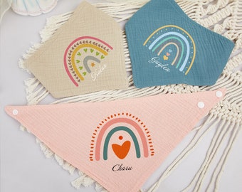 Bavoir personnalisé avec arc-en-ciel, bavoir en mousseline, cadeau pour tout-petit, lingette pour les rots de bébé, bavoirs en gaze de coton, lingette pour allaitement, cadeau pour nouveau-né