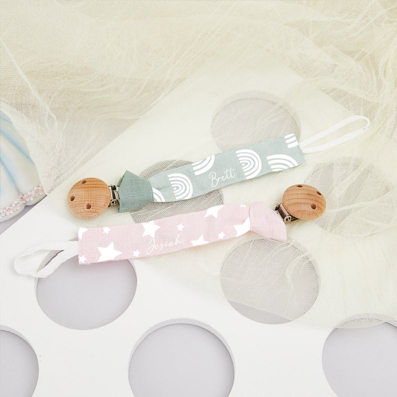 Benutzerdefinierte Name Baby Schnuller Clip, Stoff Schnuller Clip für Baby, Schnuller Halter, Schnuller Befestigung, Baby-Dusche-Geschenk, Neugeborenen Geschenk Bild 2