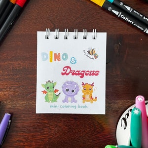 Dinos und Drachen Malbuch, Mini Malbuch für Erwachsene, Drachen Malbuch, Dino Malbuch, Tiny Malbuch,