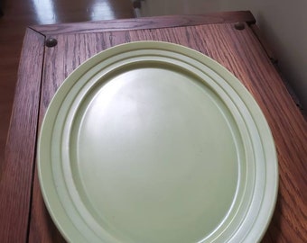 Vintage Hazel Atlas Moderntone pastel serving platter in excellent vintage condition