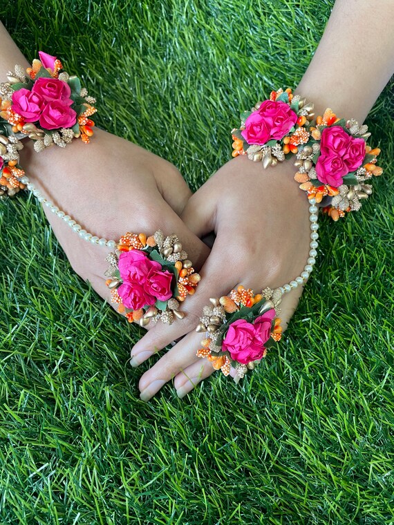 Flower 2024 bracelet mehndi