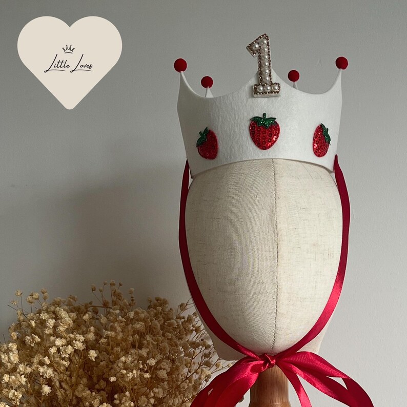 Berry Cute First Birthday Crown | Strawberry Birthday Crown | 1st Birthday Felt Crown | Cake Smash Crown | Little Girl Birthday Crown bild 11