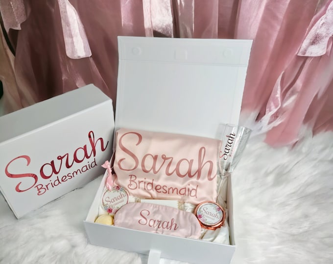 Personalised Bridesmaid gift box , bridesmaid thank you gift, bridesmaid proposal, personalised gift box, prefilled bridesmaid gift box