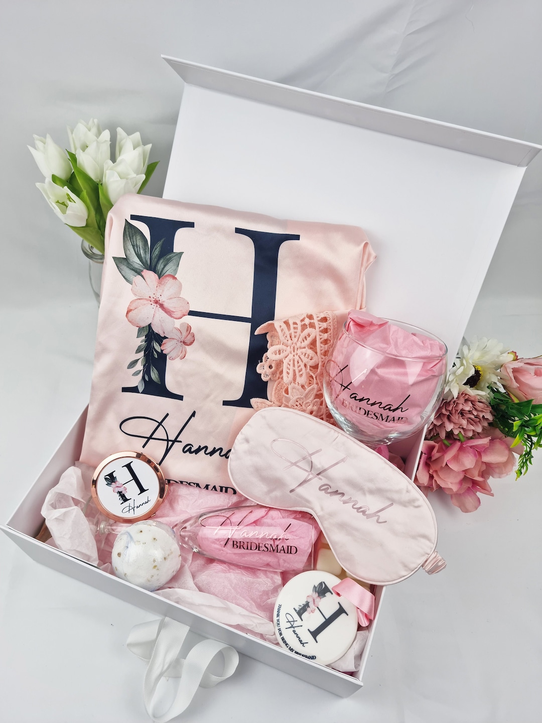 Bride-to-be-gifts, bridesmaid gift boxes and wedding gifts! Find the  perfect wedding gift basket to celebrate! - Baskits Inc.