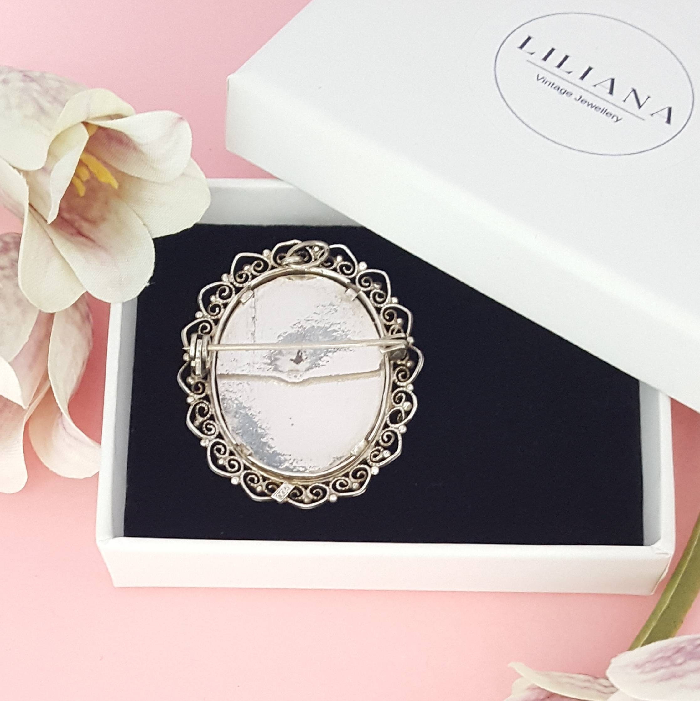 Broche Ancienne En Argent Avec Portrait Miniature - Signature FL - Bijou Vintage