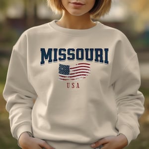 Missouri sweatshirt, Missouri crewneck, American flag USA sweatshirt, Missouri sweater, Missouri vintage tshirts, Missouri gifts apparel
