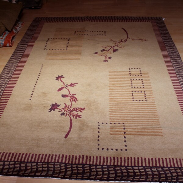 Hand made Nepalese modern rug