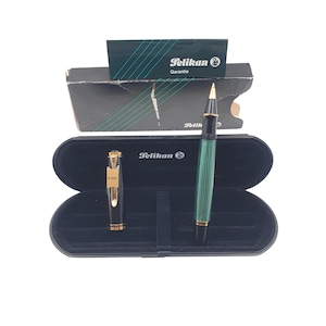 Pelikan Souverän R800 Rollerball, German Vintage Pen, Green Black, Ideal Gift for Writers & Collectors
