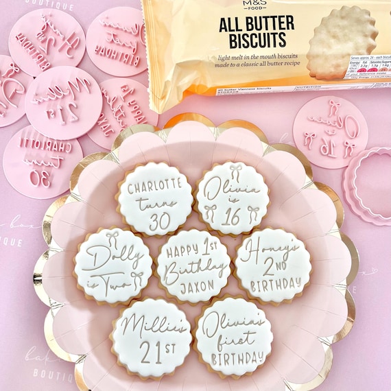 M&S cookie cutter scallop edge for fondant icing. DIY stamp embosser to make custom all butter biscuits hack cookies topper m and s 5cm 6cm
