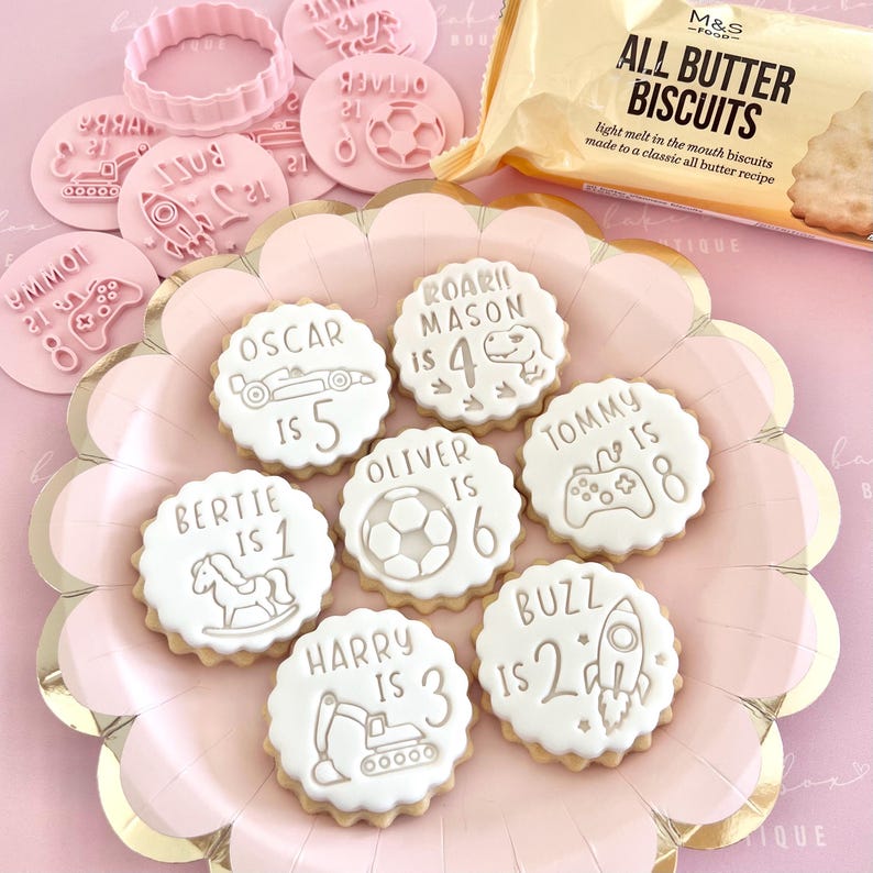 M&S cookie cutter scallop edge for fondant icing. DIY stamp embosser to make custom all butter biscuits hack cookies topper m and s 5cm 6cm image 8
