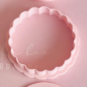 M&S cookie cutter scallop edge for fondant icing. DIY stamp embosser to make custom all butter biscuits hack cookies topper m and s 5cm 6cm image 15