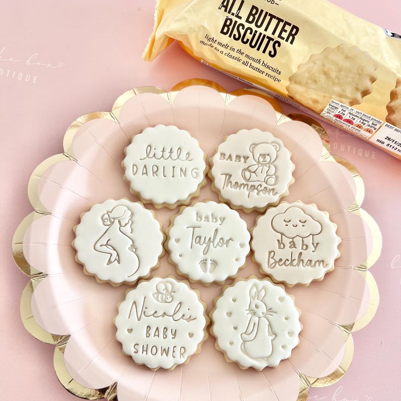 M&S cookie cutter scallop edge for fondant icing. DIY stamp embosser to make custom all butter biscuits hack cookies topper m and s 5cm 6cm image 7