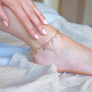 Green and Gold/Silver Crystal Anklet: Ankle Bracelet, Body jewelry