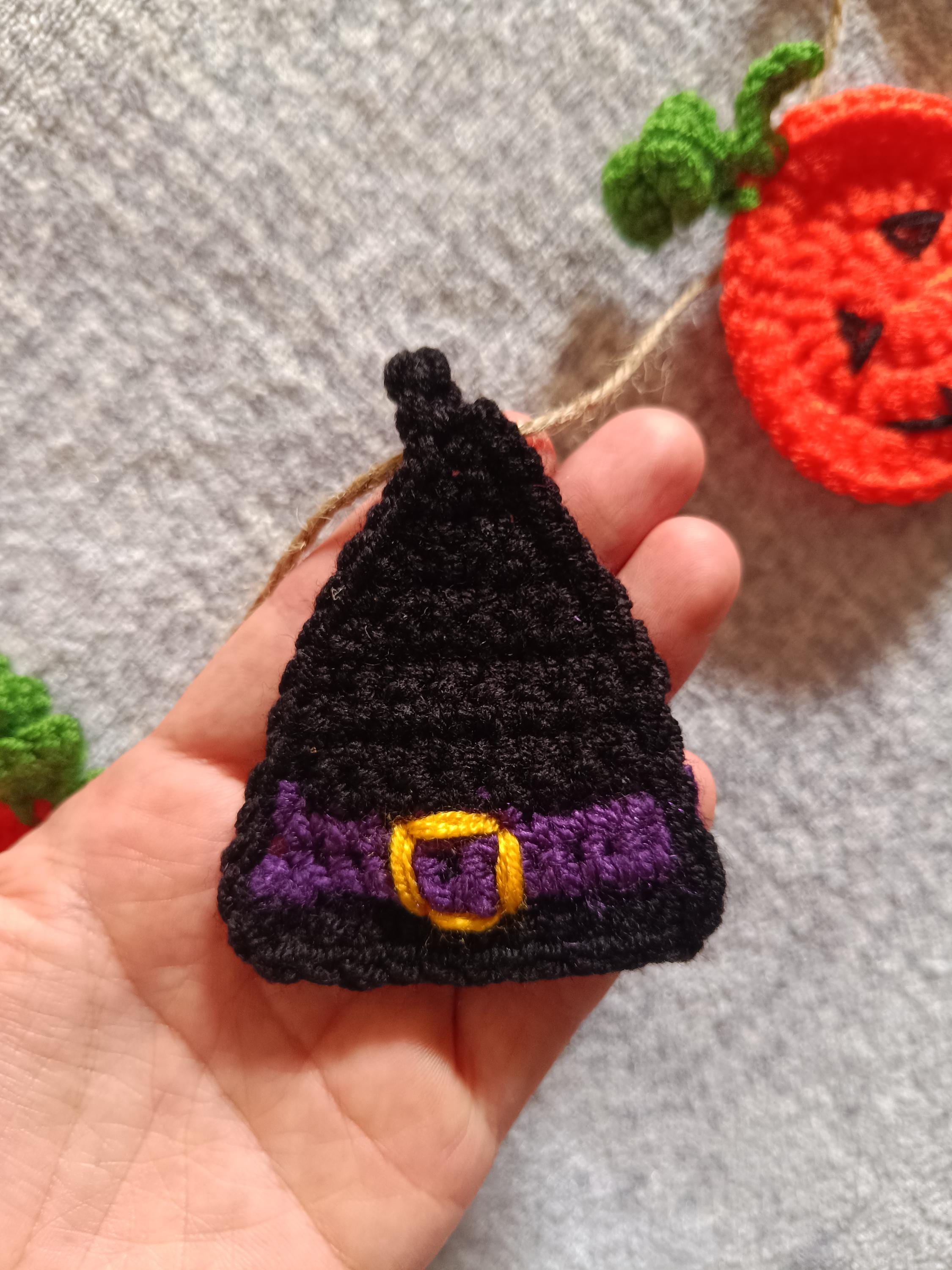 ハロウィンガーランド　魔女帽子のゴースト　手編み　ミニチュア ハロウィンガーランド 魔女帽子のゴースト 手編み ミニチュア