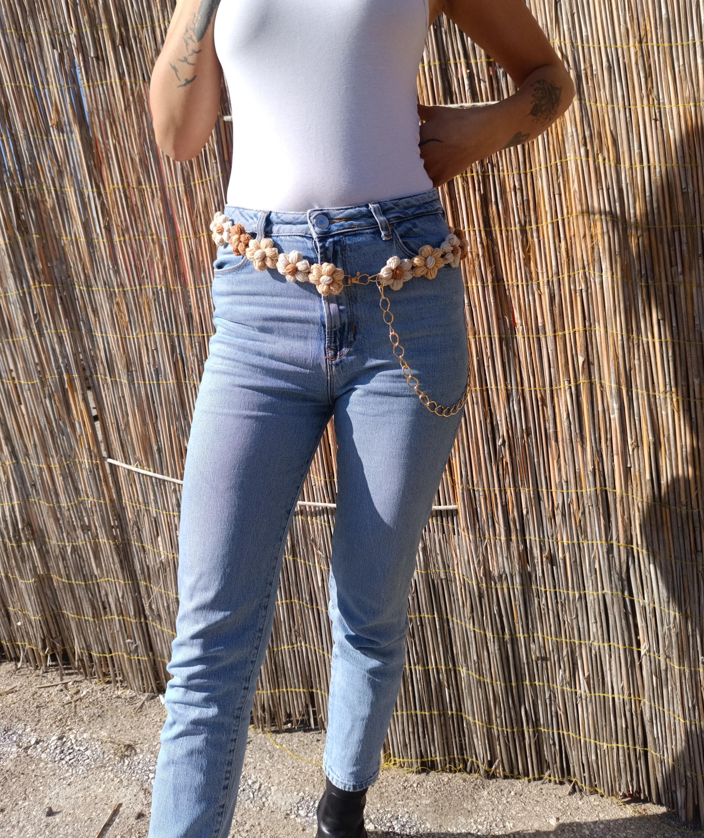 Daisy Gold Floral Chain Waist Belt Orvena Floral Chain Belt Gold | Princess Polly main image 2