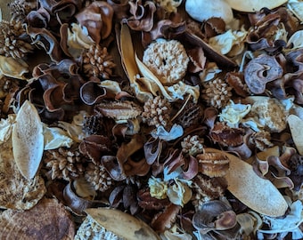 Dark Amber Rosewood Potpourri, Room Fragrance, Dried Botanicals, Home Fragrance, Car Fragrance, Fall Fragrance