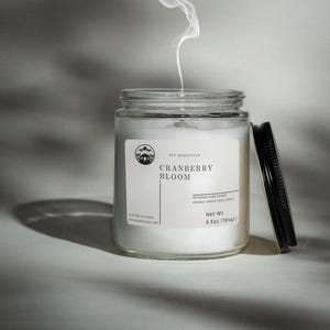 Cranberry Bloom Candle, Wood Wick Candle, Coconut Wax Candle in Clear Jar, Candle Gift, Housewarming Gift