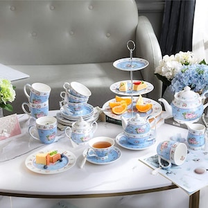 Familie Party Geschenk Set Spezial 3 Etagen Etagere Teekanne Milchkännchen 2 Tassen 2 Untertassen (Blaue Rose)
