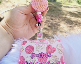 Concha badge reel /Badge buddy/ cute gifts