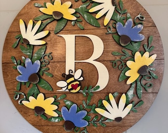 Personalized Floral Wooden Door Sign – 18” Round Monogram Wreath – Rustic Farmhouse Home Decor – Custom Initial Door Hanger