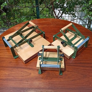 Macchina per linoleum verde scuro A3, A4, A5, pressa per linoleografia, pressa per stampa, pressa manuale per linoleum, pressa per linoleum con rilievo in rilievo.