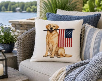 愛国的な犬柄の装飾枕カバー - アメリカ国旗を背負った犬 - ゴールデンレトリバー、ラブラドールレトリバー、ダックスフンド、ジャーマンシェパード、オーストラリアンドゥードル