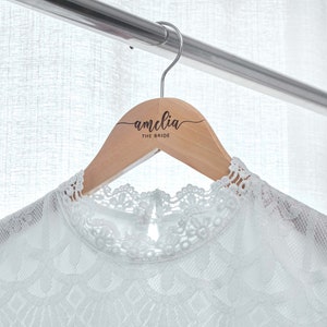 Personalized Bridesmaid Hangers Bride Hangers Wedding Dress Hangers Custom Name Engraved Wooden Hanger Bridesmaid Proposal zdjęcie 9