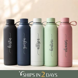 Vaso personalizado con correa de 500 ml (17 oz), botella de agua personalizada, regalos para damas de honor, regalo para ella.