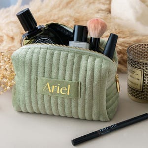 Personalized Makeup Bag, Custom Bridesmaid Gift, Best Friend Gift Idea, Custom Cosmetic Bag, Valentines Gift for Her, Personalized Gift image 7