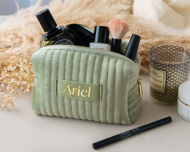 Personalized Makeup Bag, Custom Bridesmaid Gift, Best Friend Gift Idea, Custom Cosmetic Bag, Valentines Gift for Her, Personalized Gift image 7