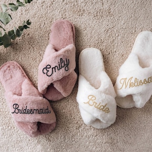 Bridesmaid Slippers, Custom Gifts for Mom, Bridesmaid Proposal, Bridal Slippers, Bachelorette Party Gifts, Personalized Slippers