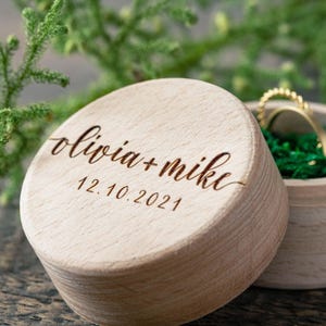 Personalized Round Wooden Ring Box| Wedding Ring Bearer for Ceremony| Engagement Ring Box| Custom Rustic Ring Holder| Wood Engraved Ring Box