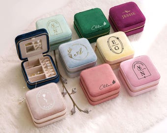 Personalized Jewelry Box, Bridesmaid Gift, Wedding Favors Proposal Gift, Custom Jewelry Box, Travel Jewelry Case, Gift for Mom