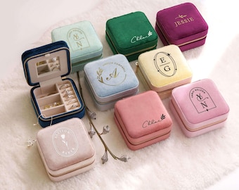 Personalized Jewelry Box, Bridesmaid Gift, Wedding Favors Proposal Gift, Custom Jewelry Box, Travel Jewelry Case, Gift for Mom
