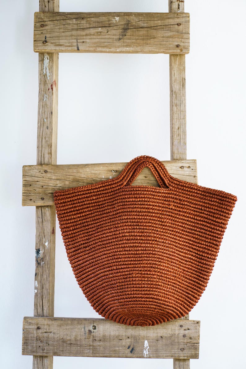 Handmade Basket Tote Bag: Woven Fiber Beach Bag image 2
