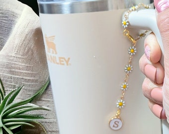 Personalized Initial Stanley Handle Charm Custom Daisy Accessory Tumbler Charm Stanley Cup Flower Charm Drink Accessory Gift for bridesmaids