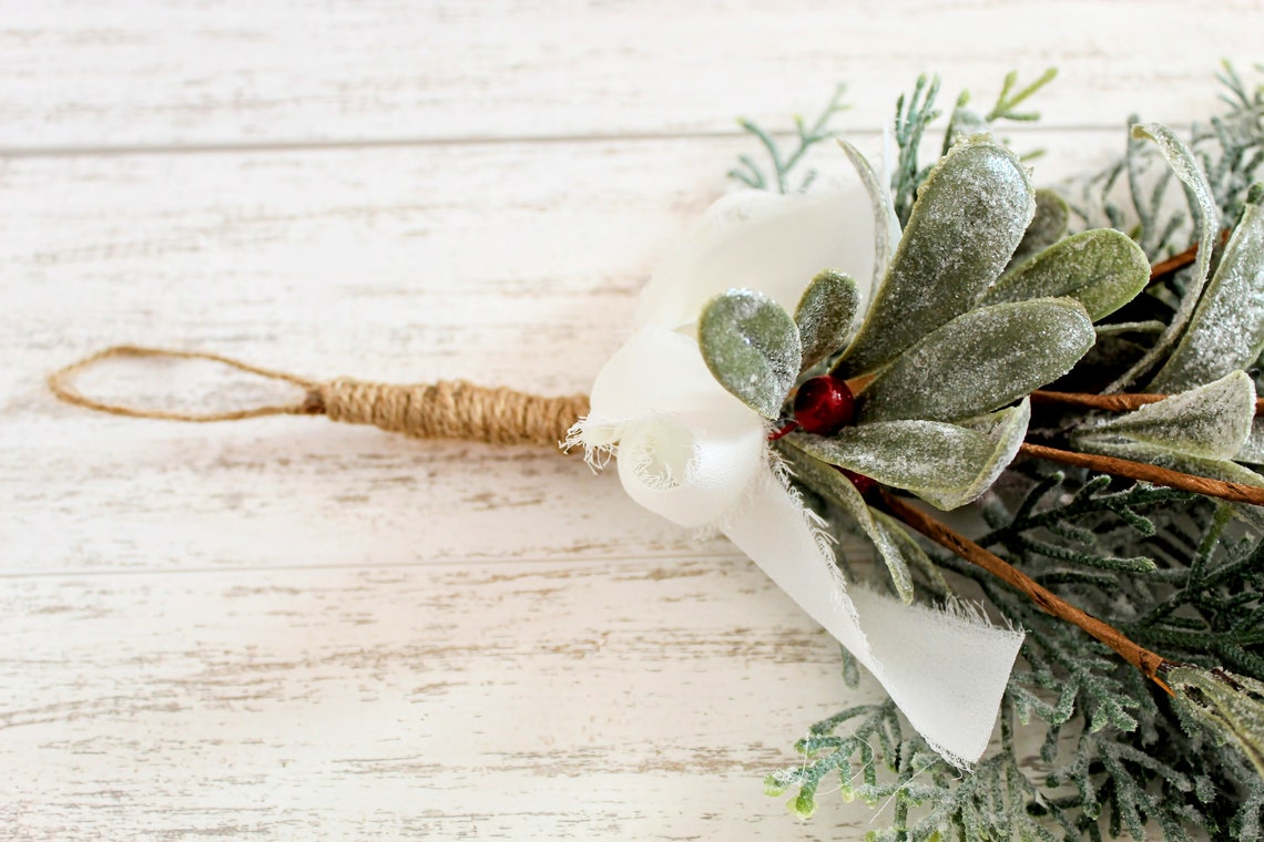 Custom Christmas Wedding Decor Mistletoe Hanger Personalized Wedding ...