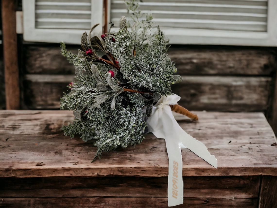 Custom Christmas Wedding Decor Mistletoe Hanger Personalized Wedding ...