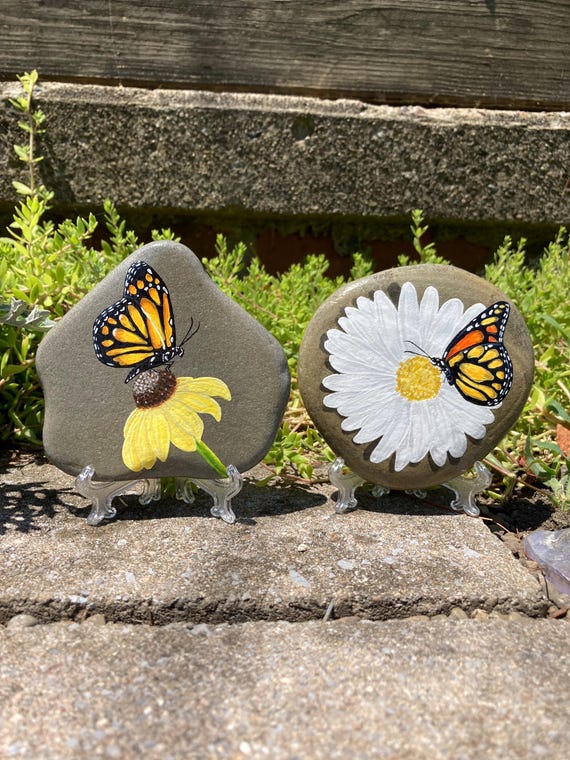 Buck/Stag Sunset Decorative Hand Painted Rocks