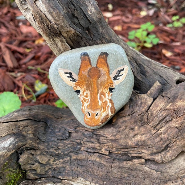 Giraffe Painted Rock; Garden Decor; Gift; Home Decor; Cute Decoration; Garden Rocks