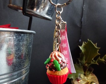 Keychain cupcake chrismas holly polymer paste with matching tape