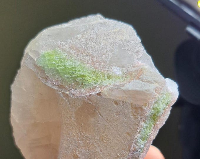 CLOSEOUT-Pegmatite