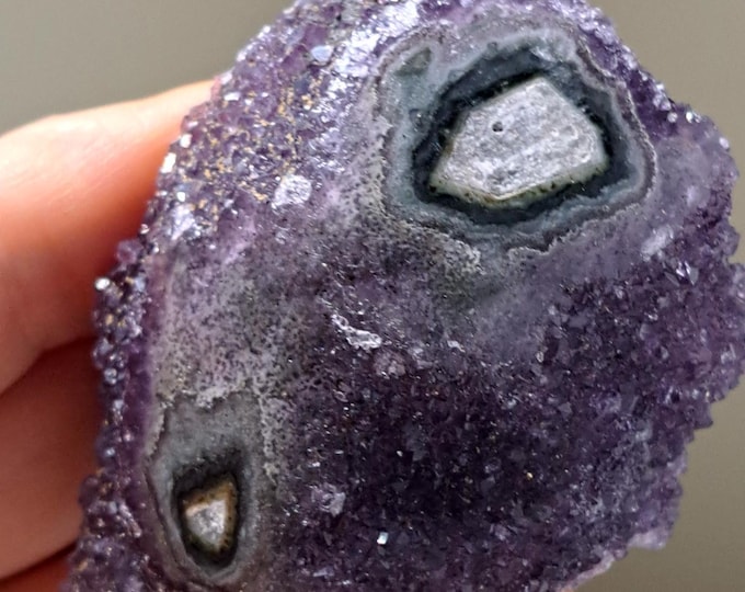 Sparkly Amethyst Stalactite Eye