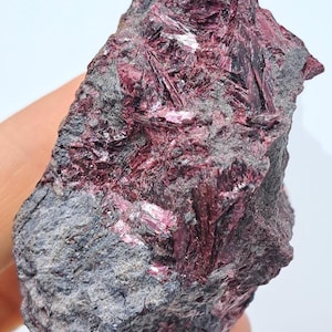 Erythrite