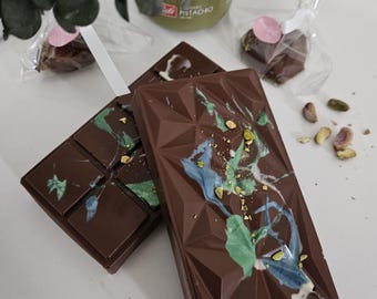 Dubai viral pistachio chocolate bar!!  Valentines day gift
