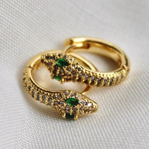 18K Gold Filled Snake Hoop Earrings, Gold snake earrings, Snake Earrings, Serpent Earrings, Hoops Earrings, Animal earrings, dainty jewelry