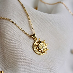 Sun Moon and Stars Necklace, Gold sun moon necklace, Solar Eclipse Necklace, 18k Gold Filled Necklaces, Celestial Necklace, Eclipse Necklace
